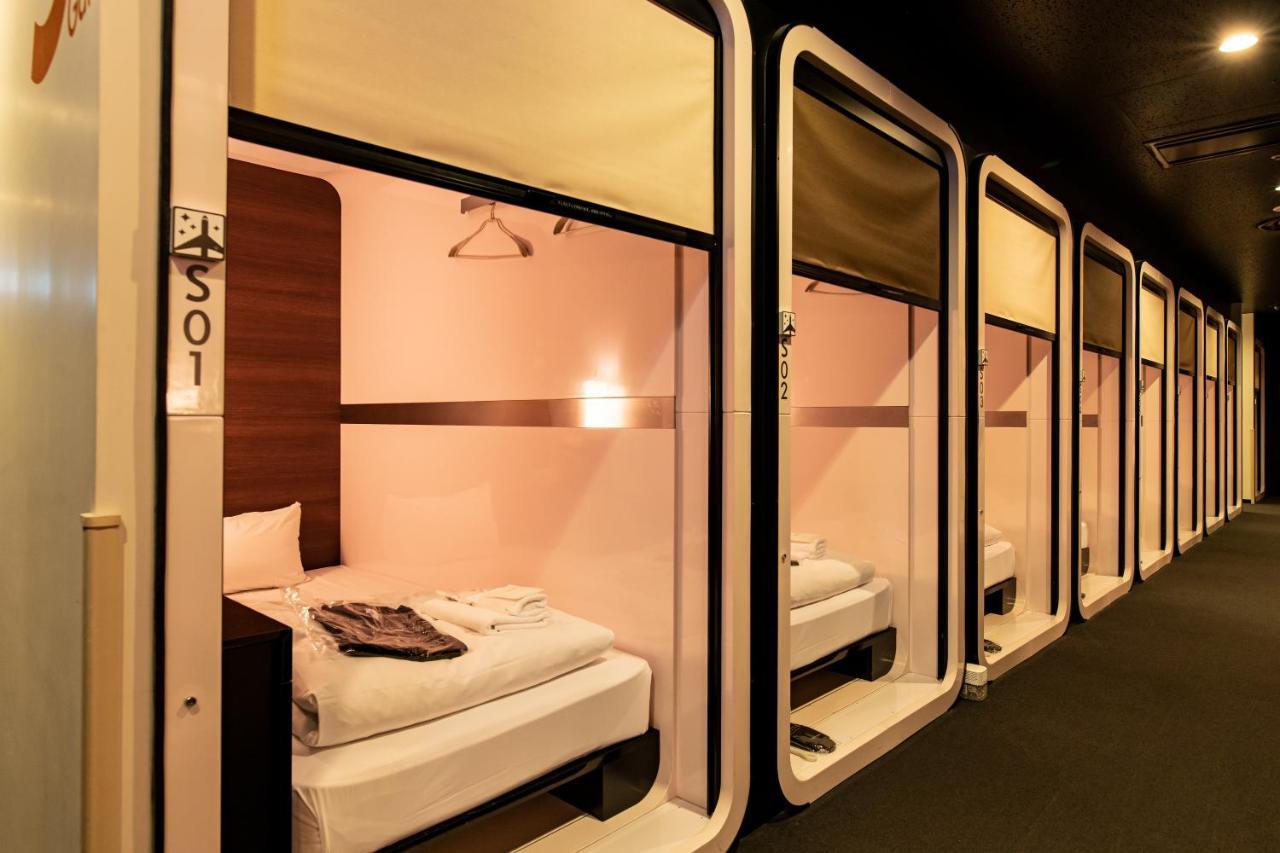 First Cabin Haneda Terminal 1 Токіо Екстер'єр фото