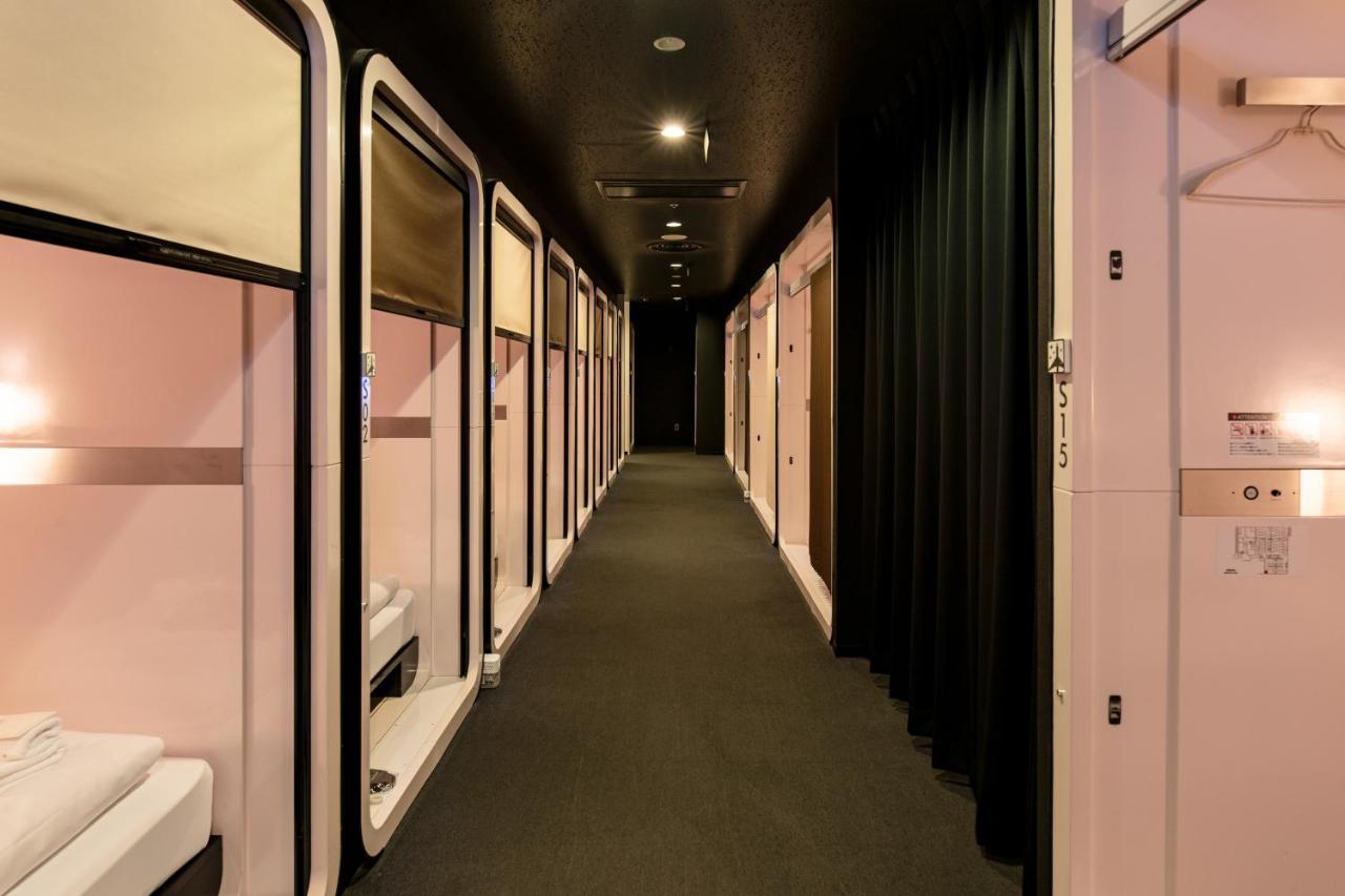 First Cabin Haneda Terminal 1 Токіо Екстер'єр фото