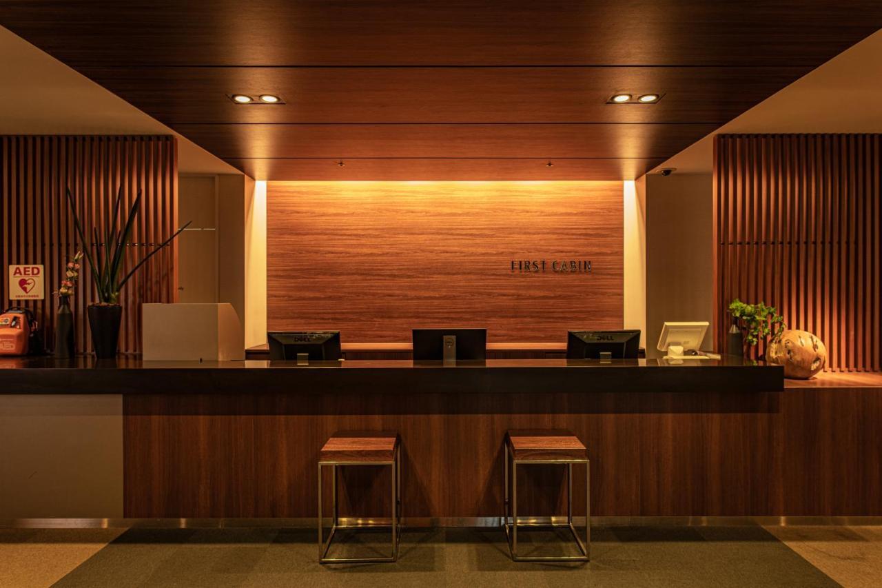 First Cabin Haneda Terminal 1 Токіо Екстер'єр фото