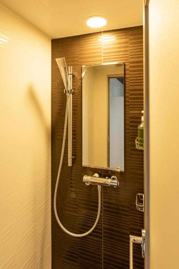First Cabin Haneda Terminal 1 Токіо Екстер'єр фото