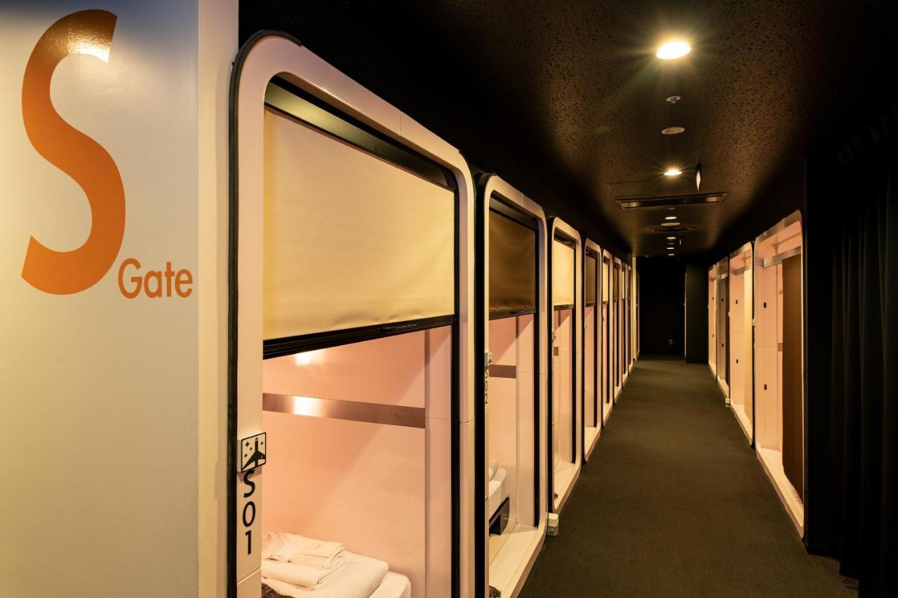 First Cabin Haneda Terminal 1 Токіо Екстер'єр фото